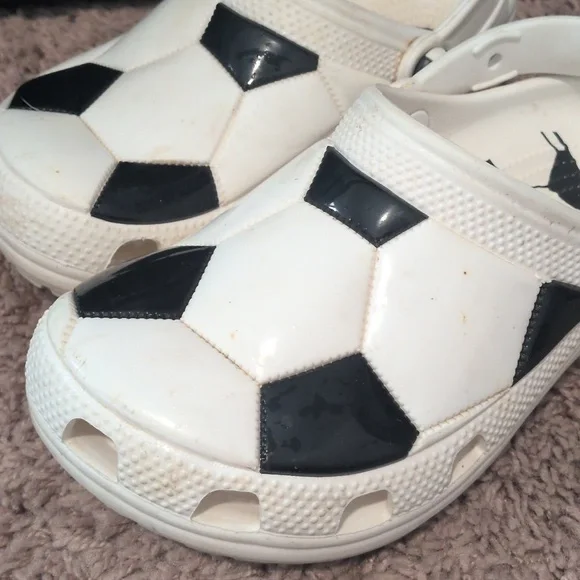 Kids Soccer Crocs Size 1 - Picture 2 of 6